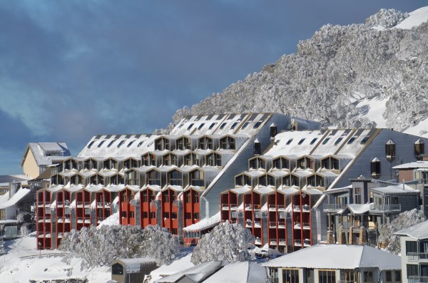 Arlberg Hotham snow group accommodation